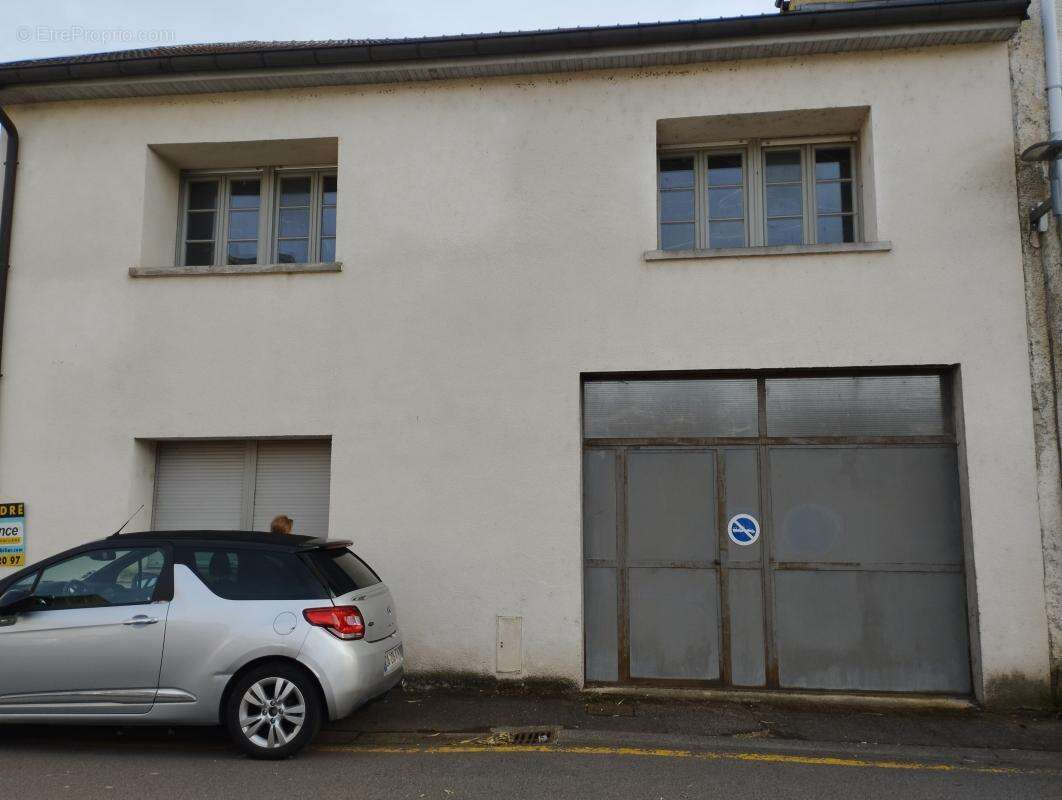 Appartement à LUXEUIL-LES-BAINS