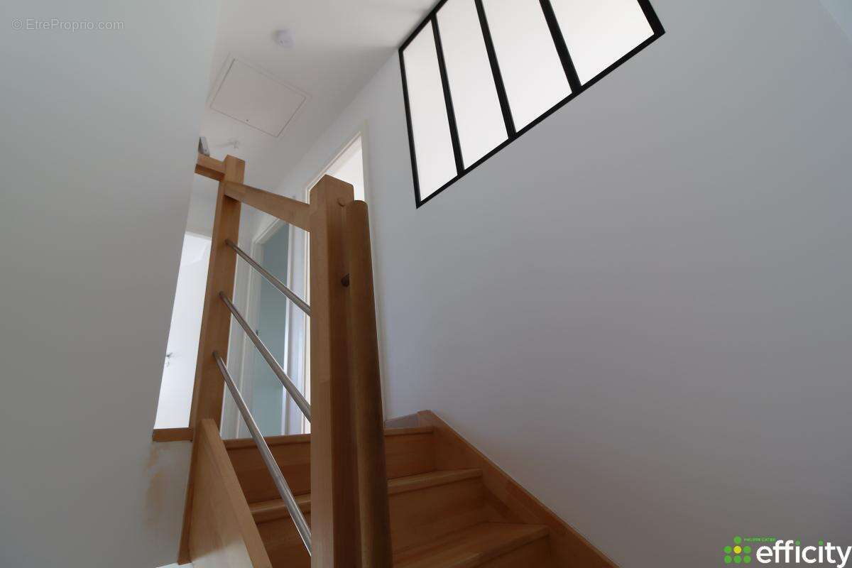 Appartement à HAUTEVILLE-LES-DIJON
