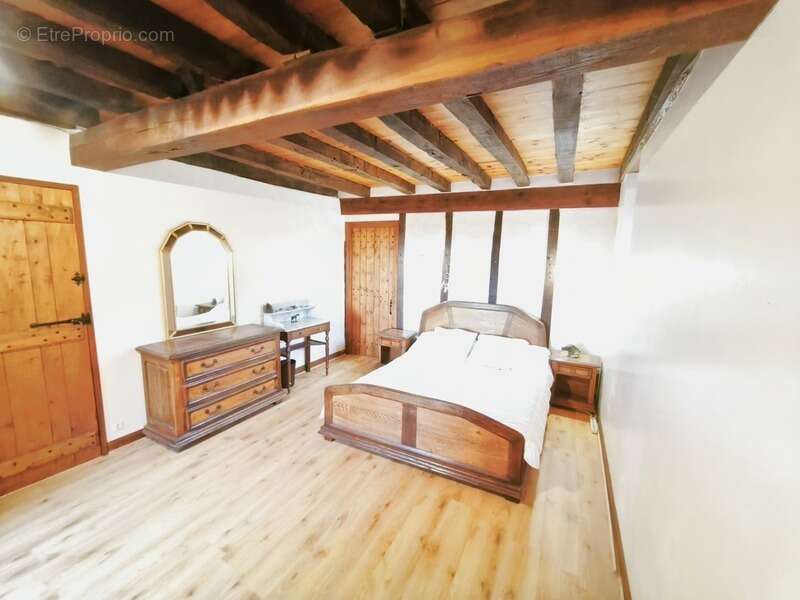 Maison à SAINT-GEIN