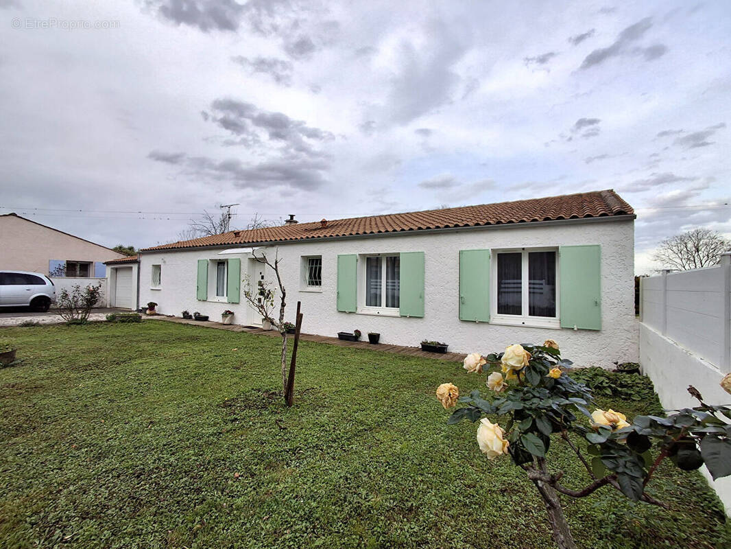 Maison à SAINT-CHRISTOPHE