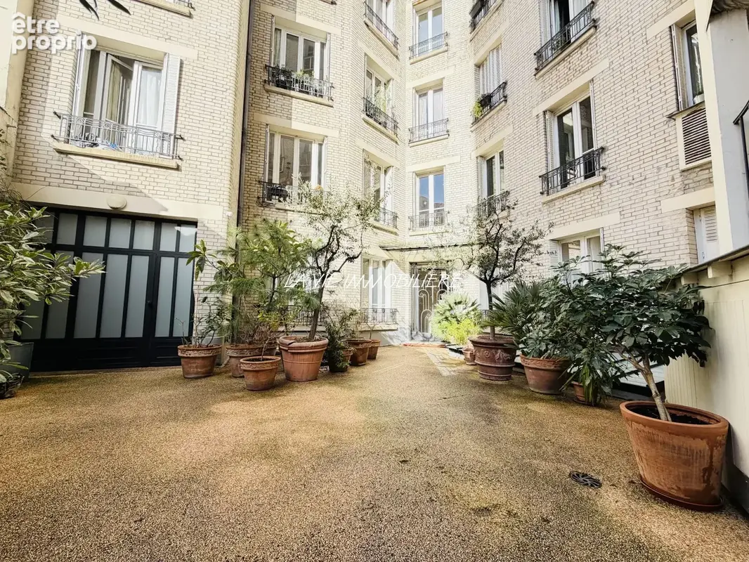 Appartement 3 pièces 63 m² à vendre à Paris-11e (75011) - photo 9