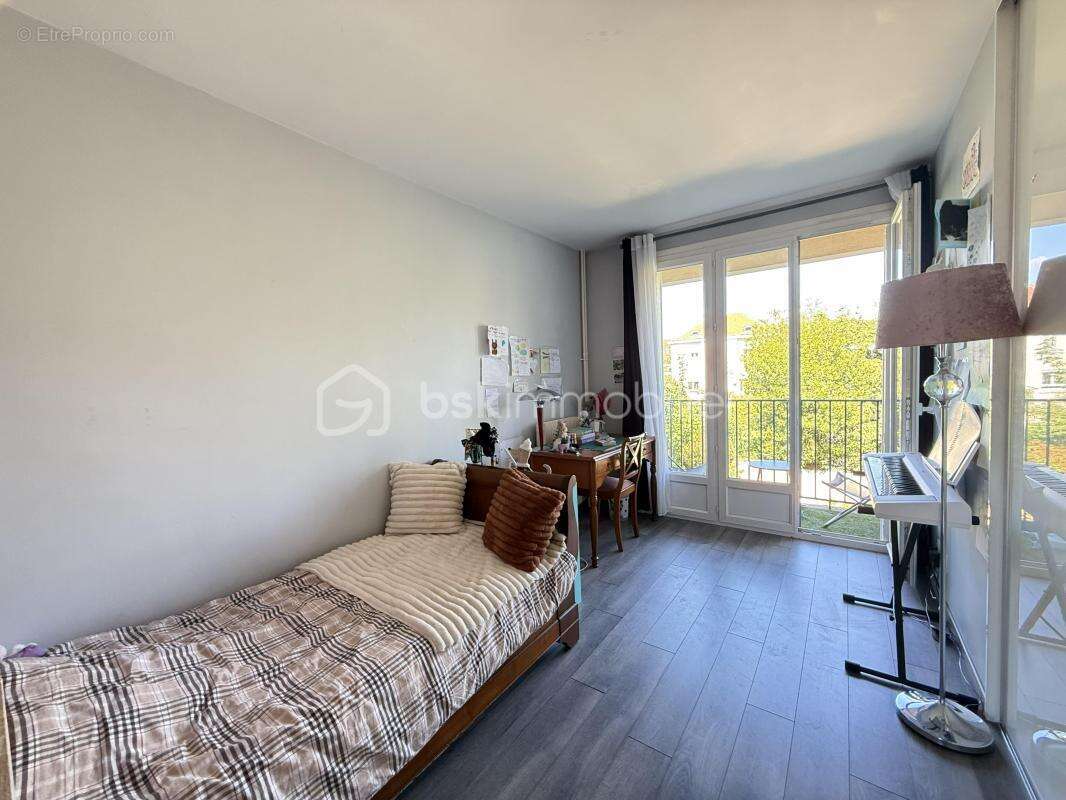 Appartement à NEUILLY-PLAISANCE
