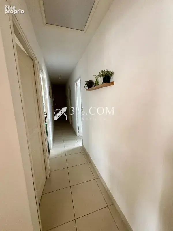 Maison familiale avec piscine et beau potentiel ! - photo 6
