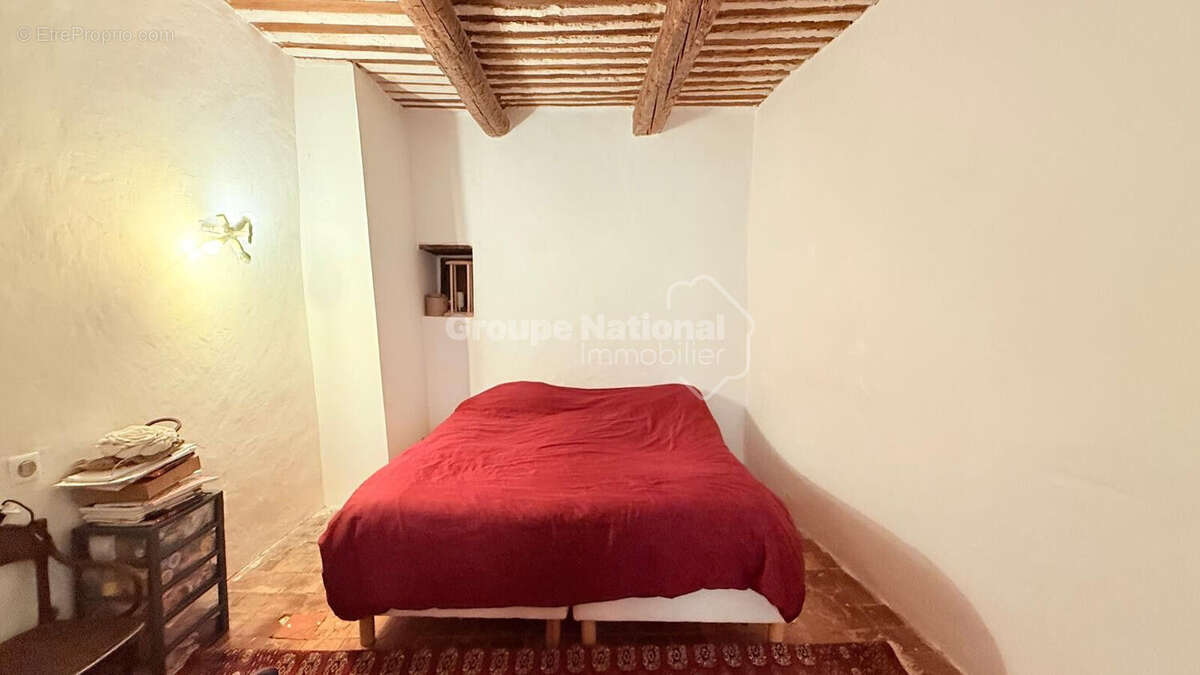 Maison à COURTHEZON