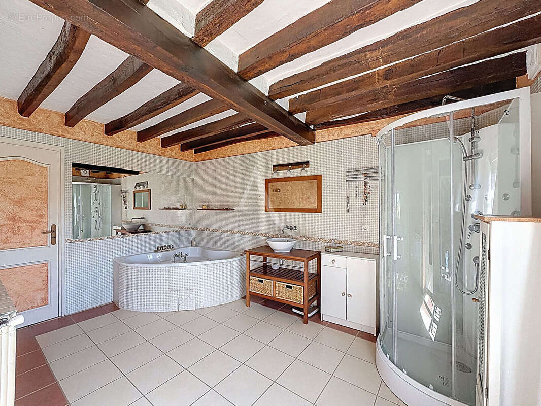Maison à CHAMBRY