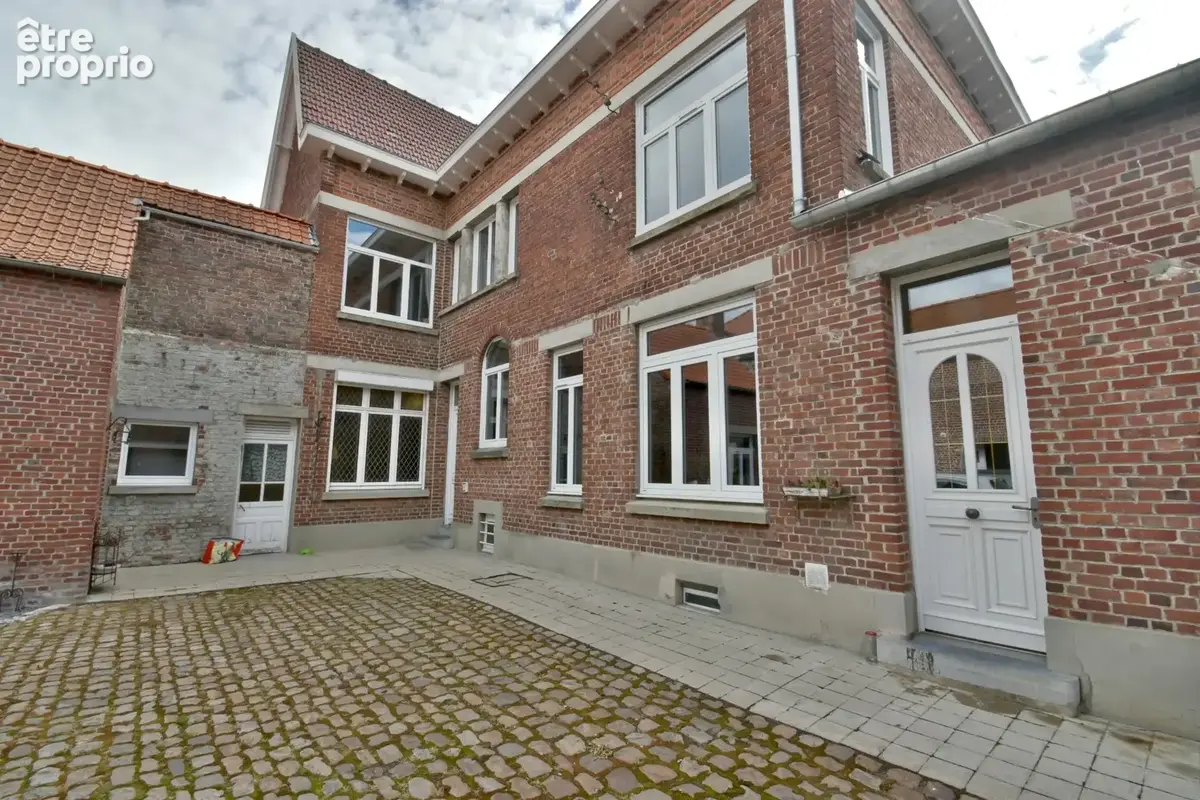 Maison de caractère – 205 m² habitables avec dependance et terrain - photo 8