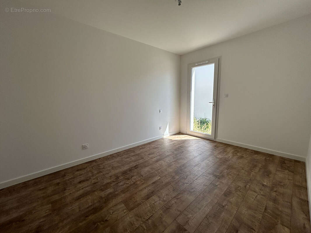 Maison à VAUX-SUR-MER