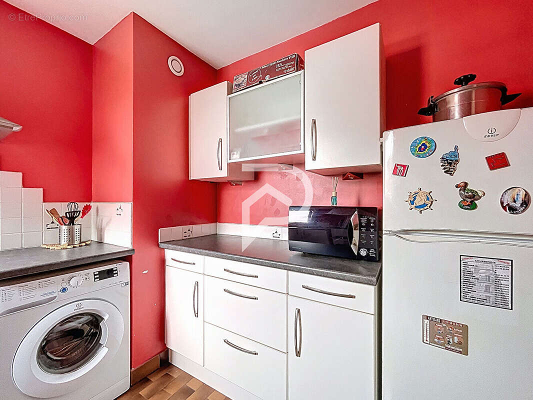 Appartement à COURBEVOIE