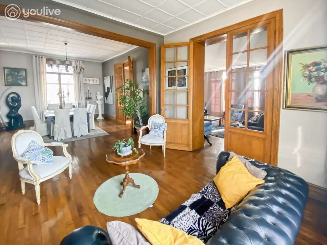 Maison d'ingénieur  de 220 m² habitable sur un beau terrain de  1154 m² - photo 5