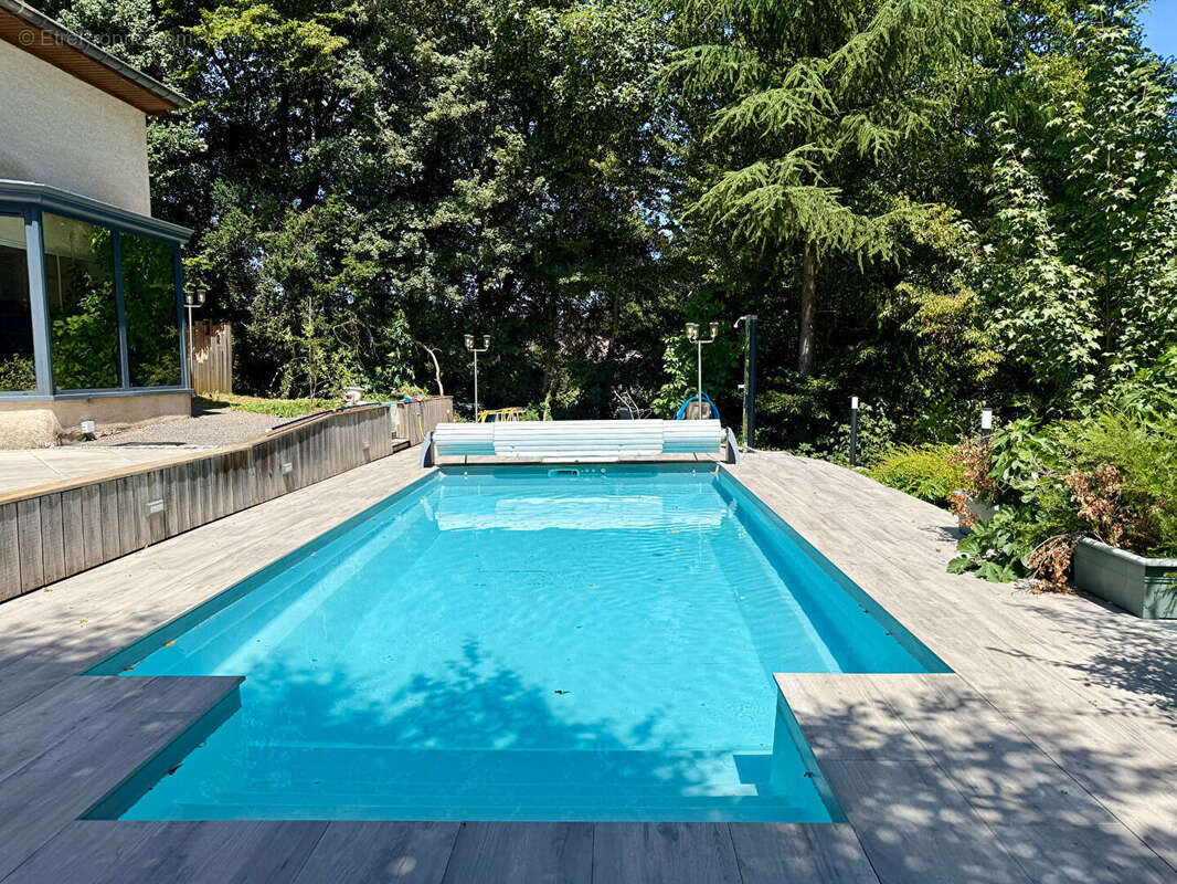 Maison d'architecte Montferrand Le Château 8 pièces - photo 2