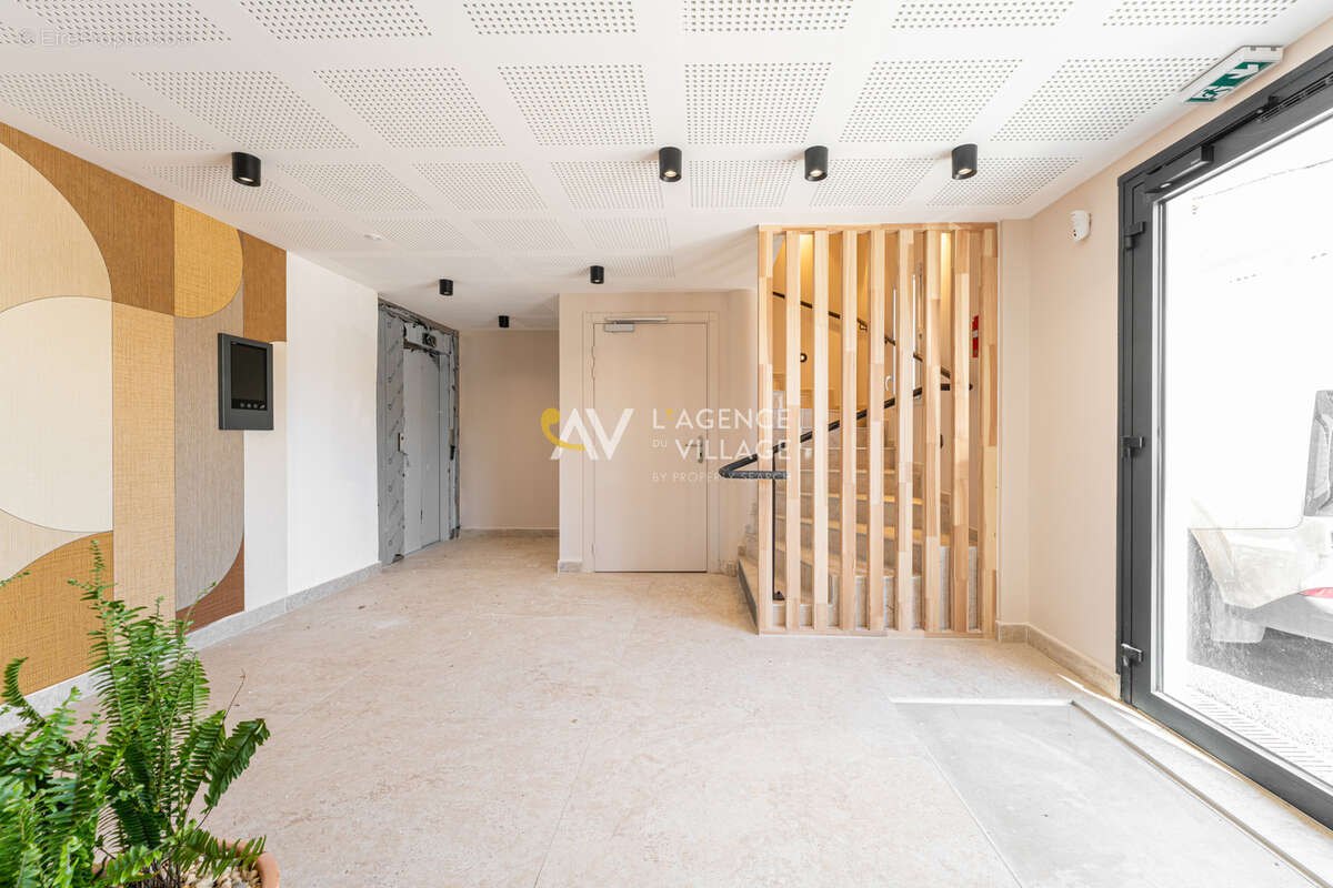 Appartement à LA GARDE-FREINET