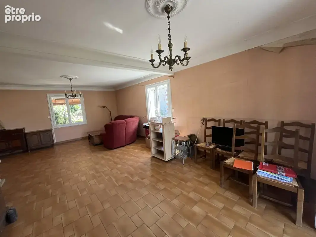 Maison 7 pièces 140 m² à vendre à Chabanais (16150) - photo 5