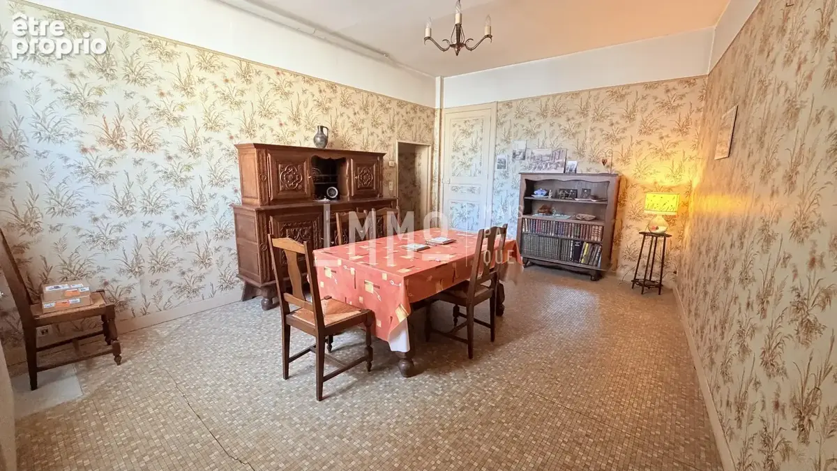 Maison 185 m² à Saint-Calais  - photo 2