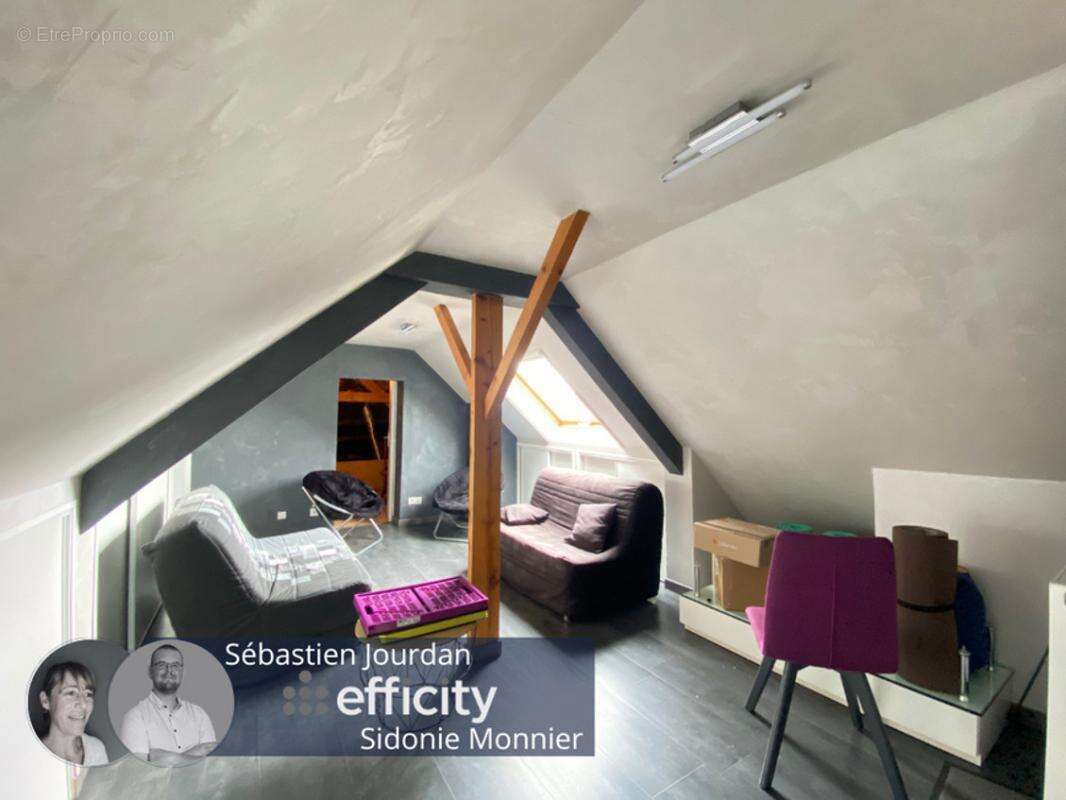 Maison à AVAILLES-SUR-SEICHE