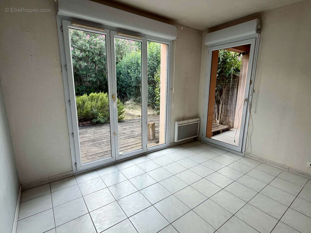 Villa mitoyenne avec garage à vendre - photo 3