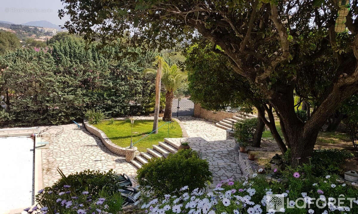 Maison à SAINT-RAPHAEL