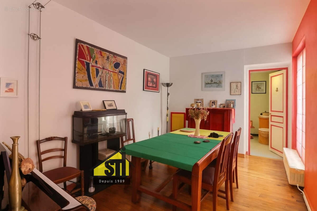 Appartement à PARIS-14E