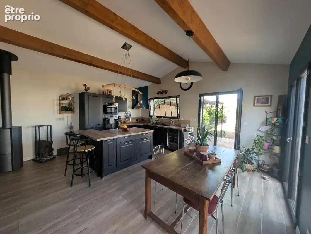 Lézignan-la-Cèbe : belle maison de plain-pied rénovée, au calme d'une impasse - photo 5