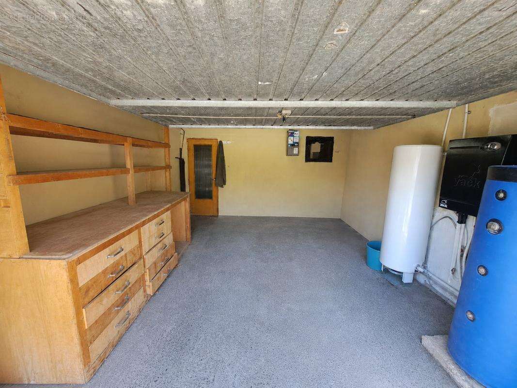Maison 100 m² à Venelles  - photo 9