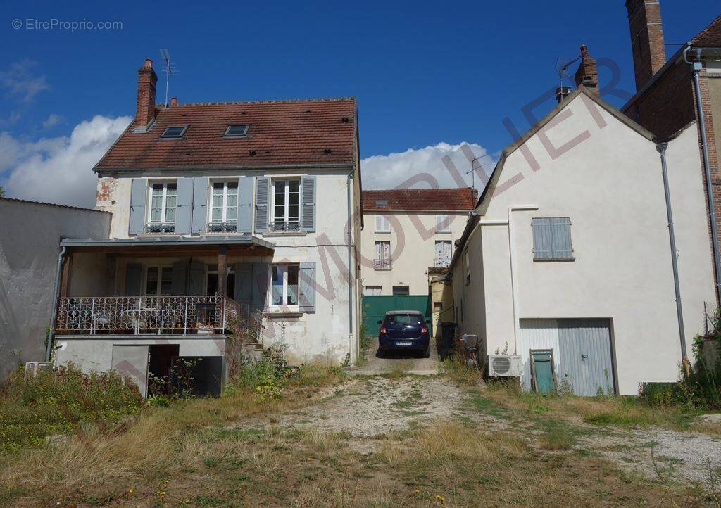Maison à SAINT-FLORENTIN