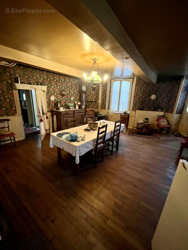 Maison à ROCHECHOUART