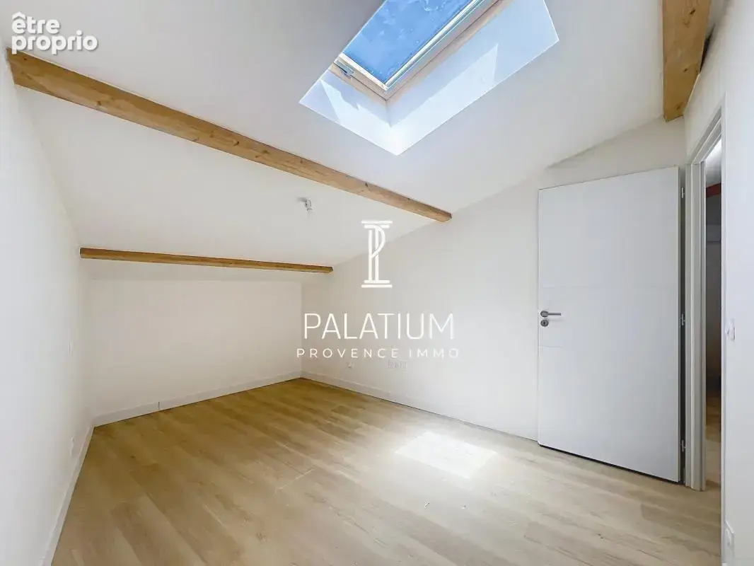 Appartement T4 de 82 m² – Cœur de Trets, résidence confidentielle - photo 13
