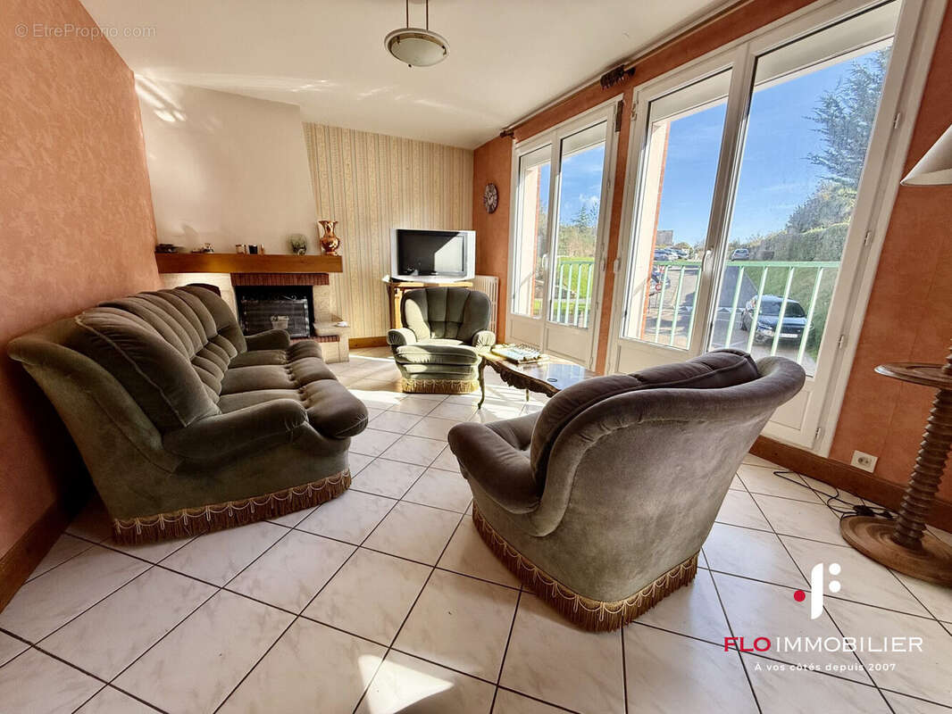 Maison à BRICQUEBEC