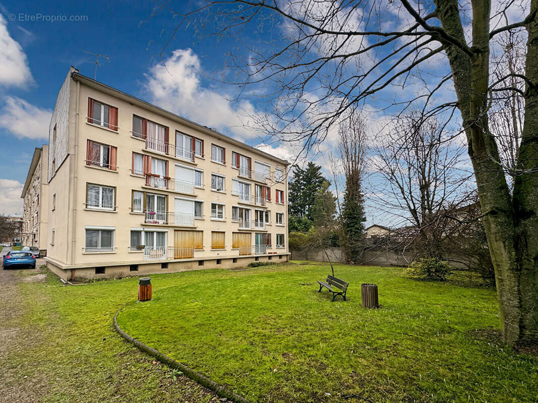 Appartement à VILLEMOMBLE