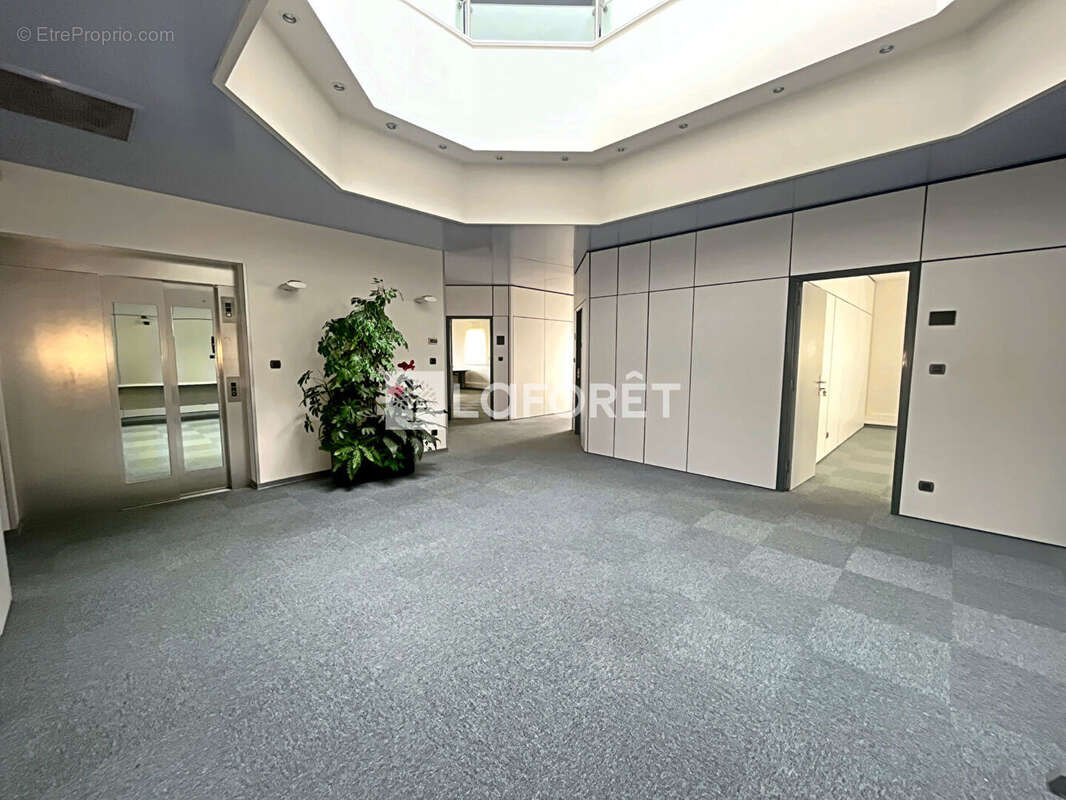 Commerce à IZERNORE