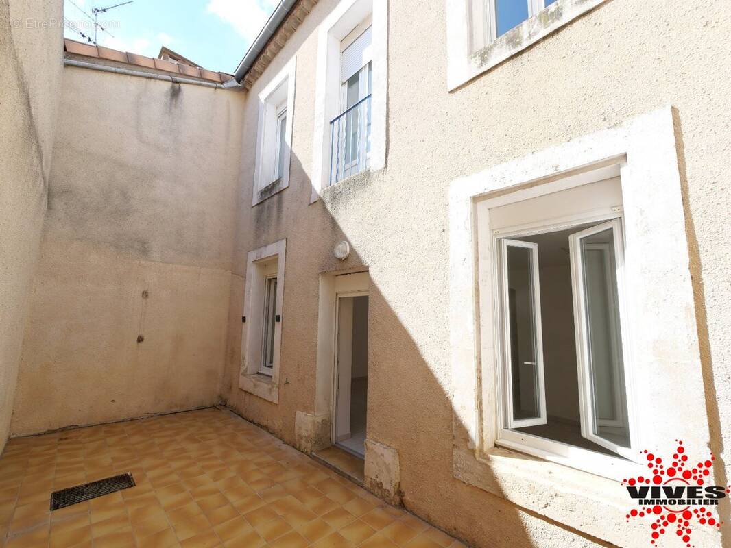 Maison à QUARANTE