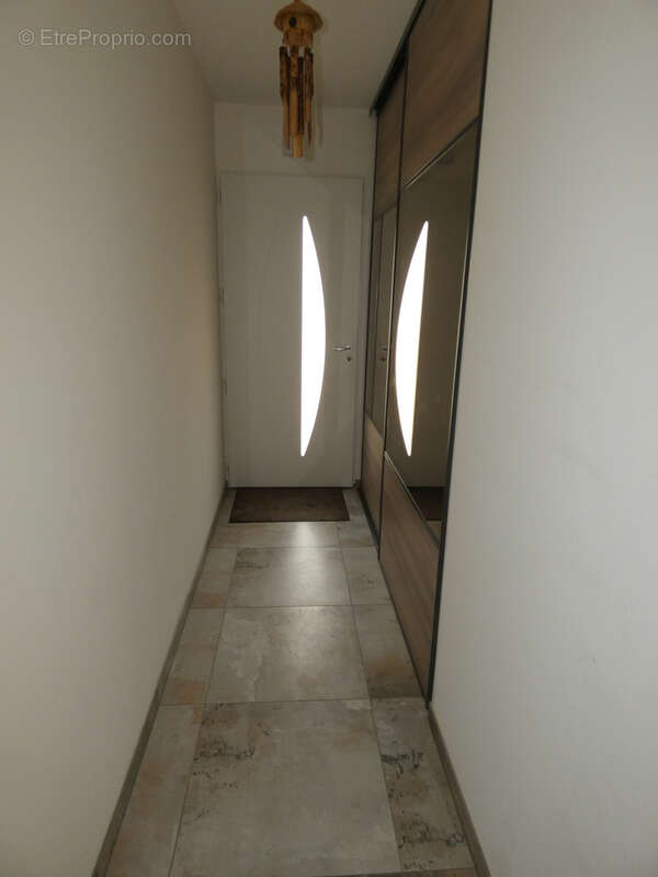 Maison à ESPINASSES