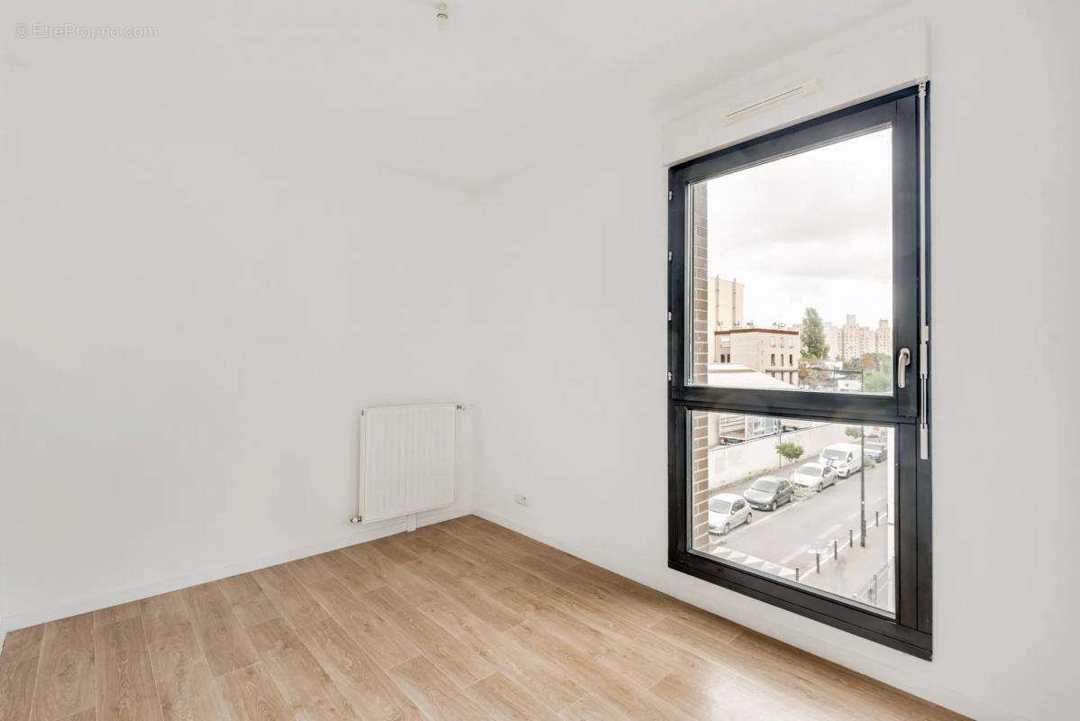 Appartement à AUBERVILLIERS