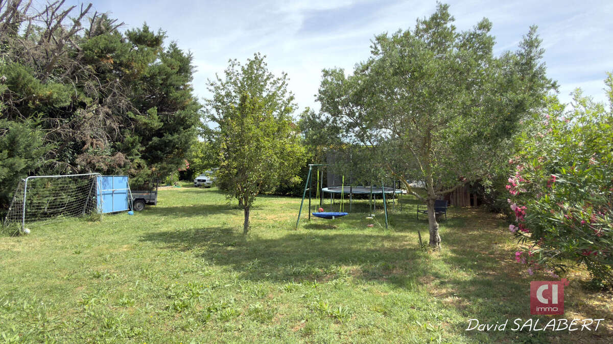 Le val - villa familiale avec piscine, garage et terrain plat de 1 645 m² - photo 11