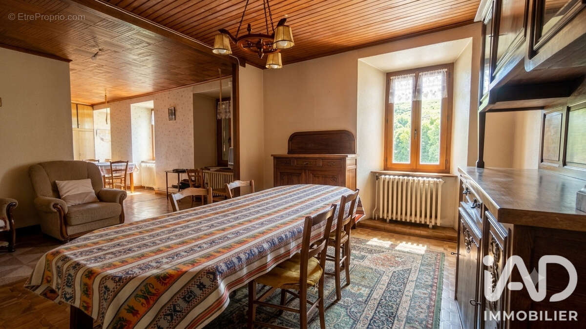 Maison 170 m² à Murat-Sur-Vebre  - photo 3