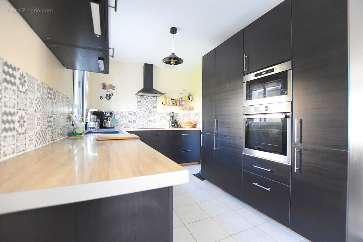 Maison à LES ESSARTS-LE-ROI