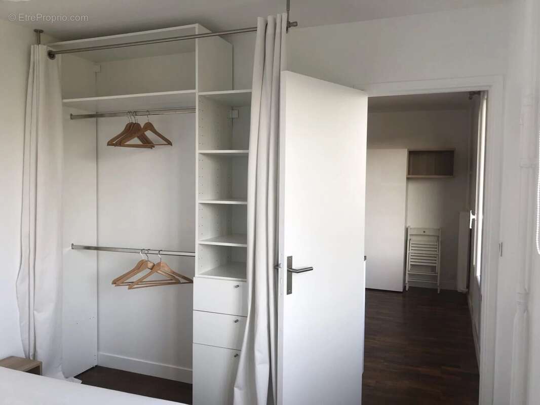 Appartement à PARIS-20E