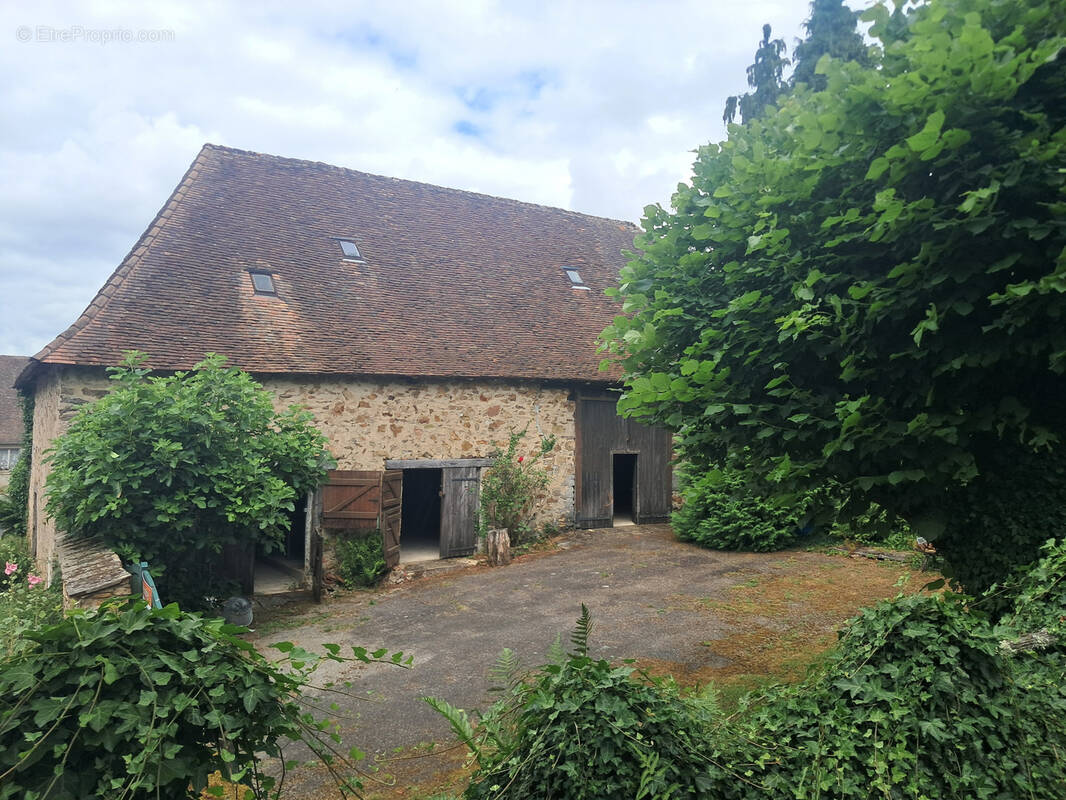 Maison à MONTGIBAUD
