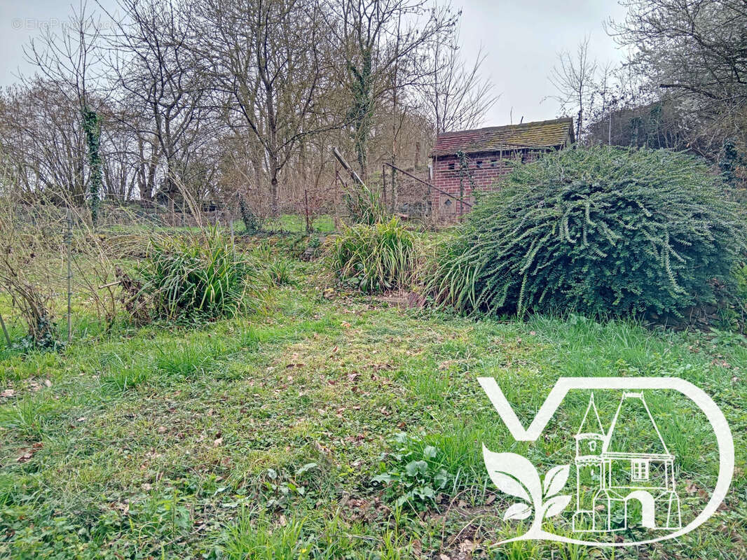 Maison à ONS-EN-BRAY