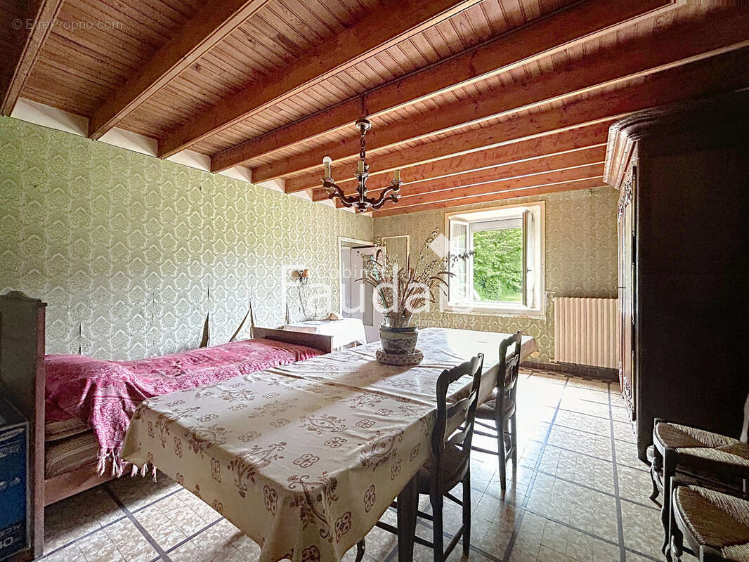Maison à LA RONDE-HAYE