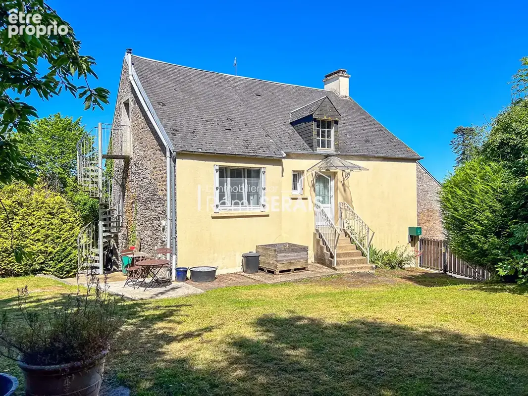 Photo Maison à Pont-D'ouilly au prix de 128 800€