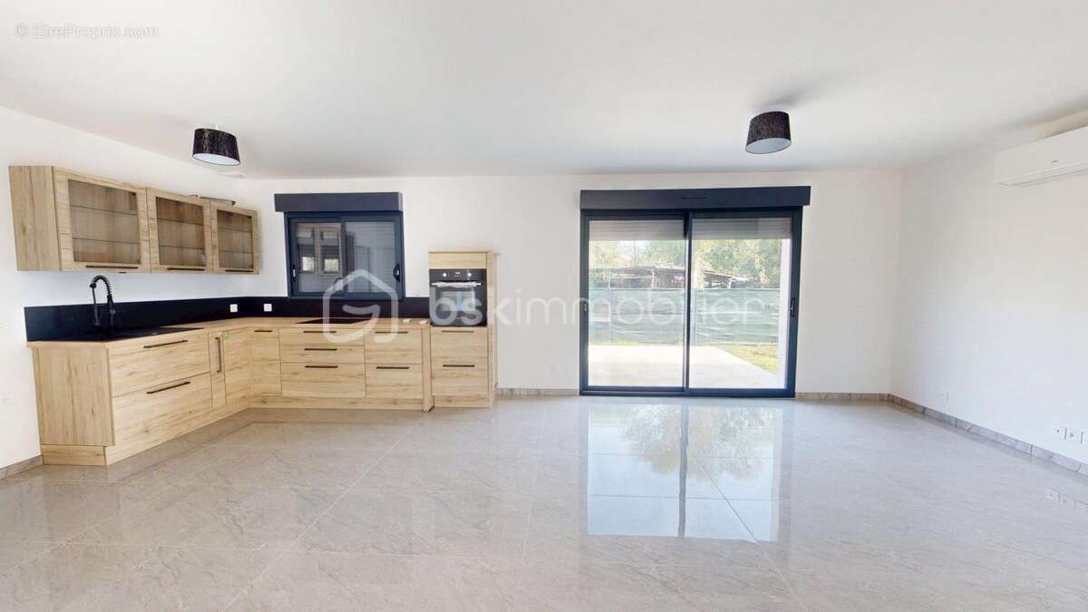 Maison de 111m2 à Mehun sur Yèvre - photo 3