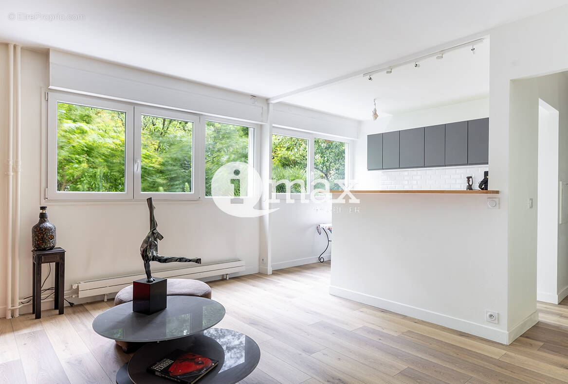 Appartement à LEVALLOIS-PERRET