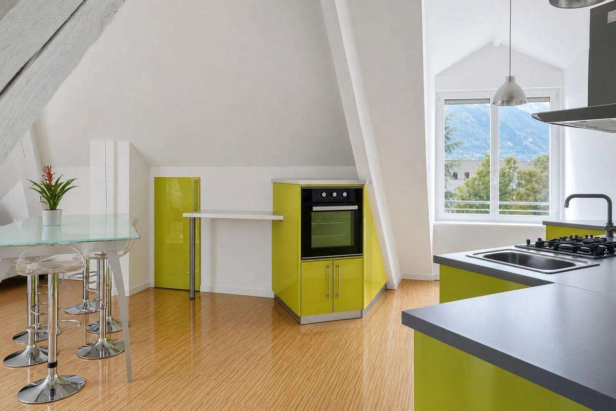 Appartement à SAINT-EGREVE