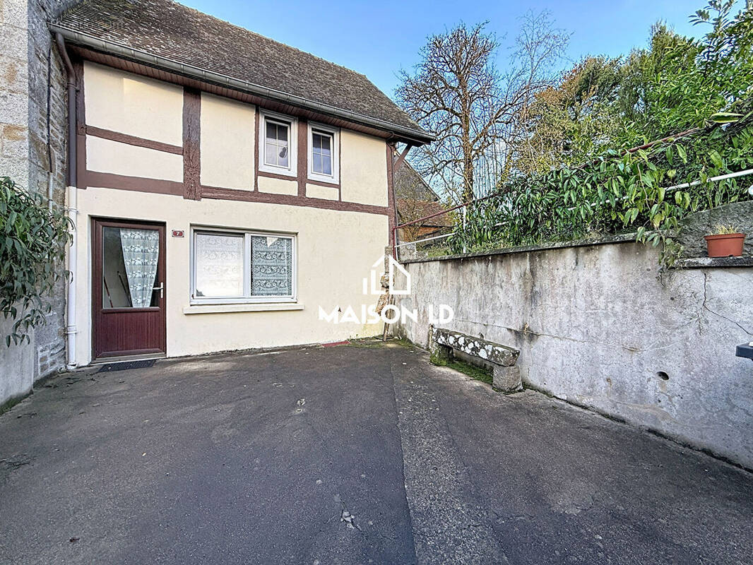 Maison à SAIRES-LA-VERRERIE