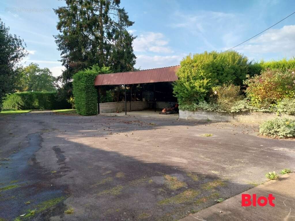 Maison à CHATILLON-EN-VENDELAIS