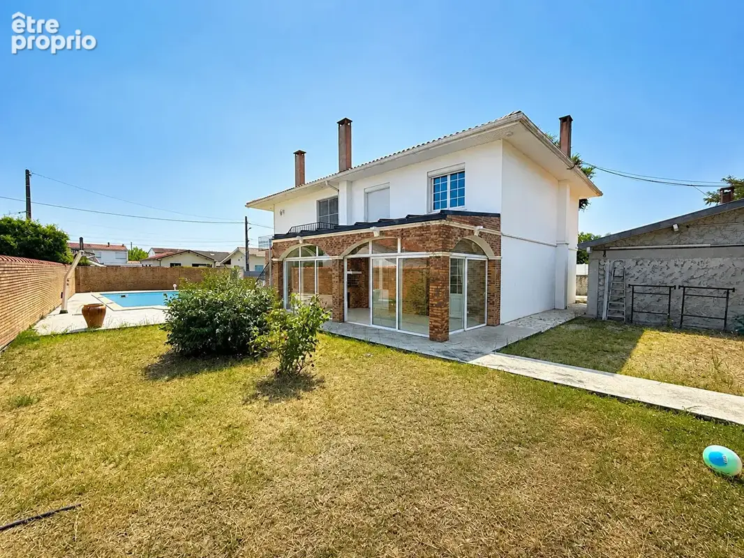 Maison à VILLENAVE-D'ORNON