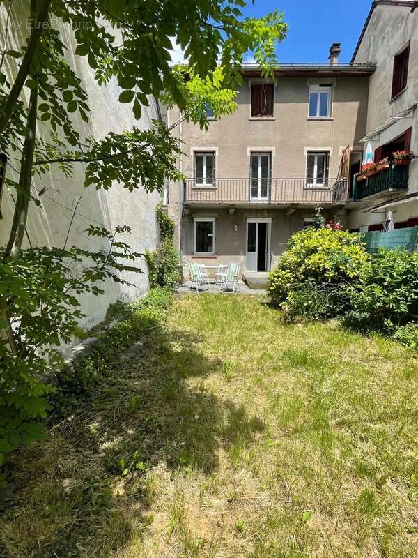 Appartement à BAGNERES-DE-LUCHON