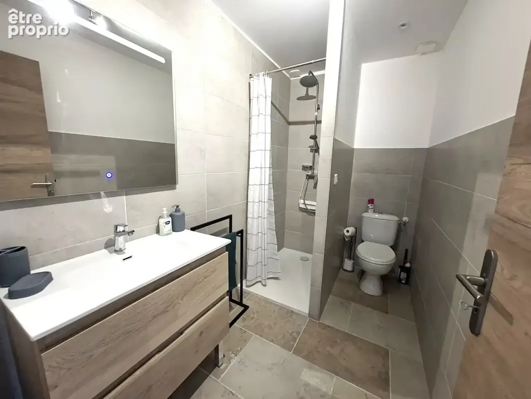 Maison  de caractère en pierre  200m²  sur parcelle 15725m²  CRUAS 07350 - photo 11