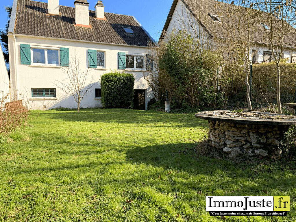 Maison à MAGNY-LES-HAMEAUX