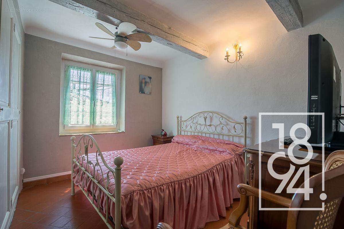 A Vendre ! Maison de village sur 3 niveaux ! Secteur des Camoins - photo 5